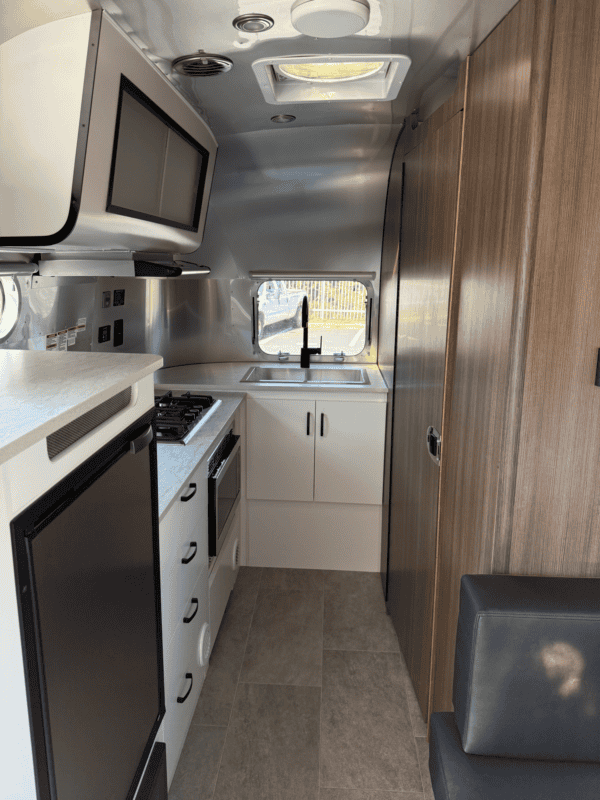 Used 2024 Airstream Caravel 20FB - Image 19