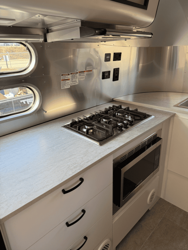 Used 2024 Airstream Caravel 20FB - Image 14