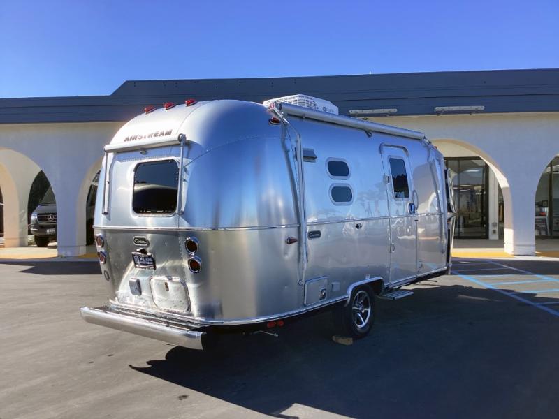 New 2026 Airstream Caravel 20FB - Image 2