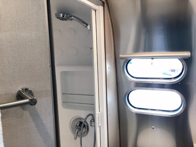 New 2026 Airstream Caravel 20FB - Image 40