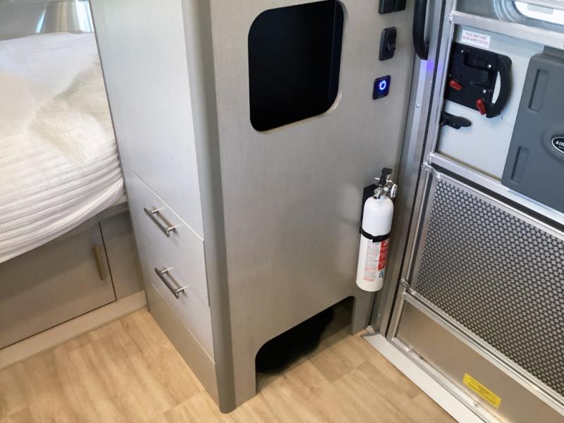 New 2026 Airstream Caravel 20FB - Image 45